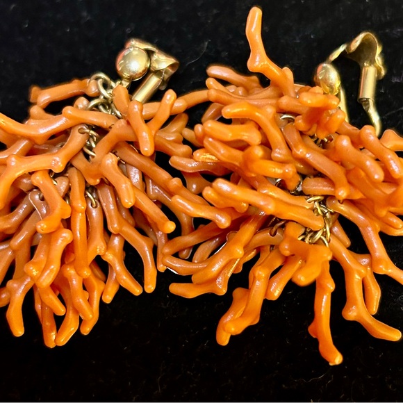 Native American Jewelry - Navajo/Santo Domingo Vintage branch coral cluster Earrings.  12K GF